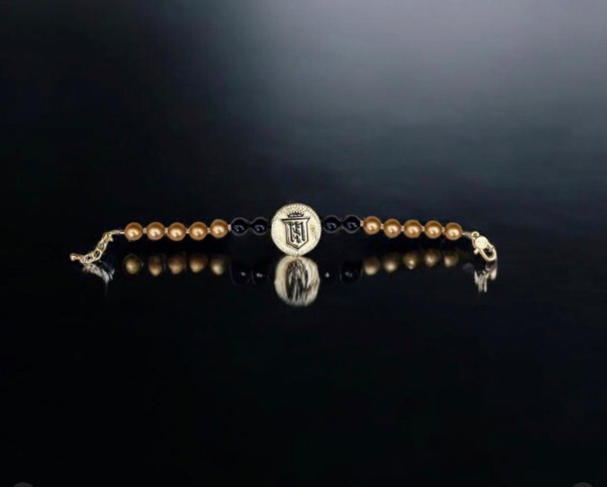 Servite Crest Gold Pearl & Onyx Bracelet