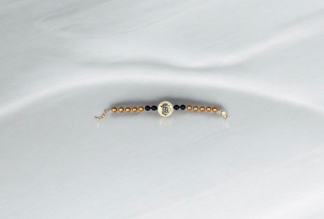 Servite Crest Gold Pearl & Onyx Bracelet