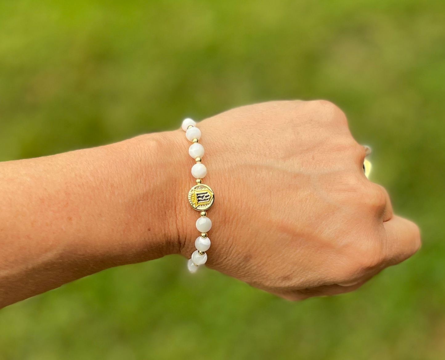 Servite Crest Bracelet – Mother of Pearl or Black Onyx Bracelets